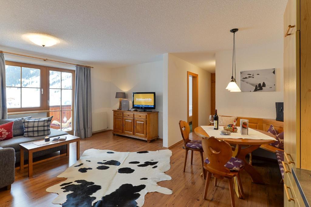 Fuermesli Appartements Lech am Arlberg Ruang foto