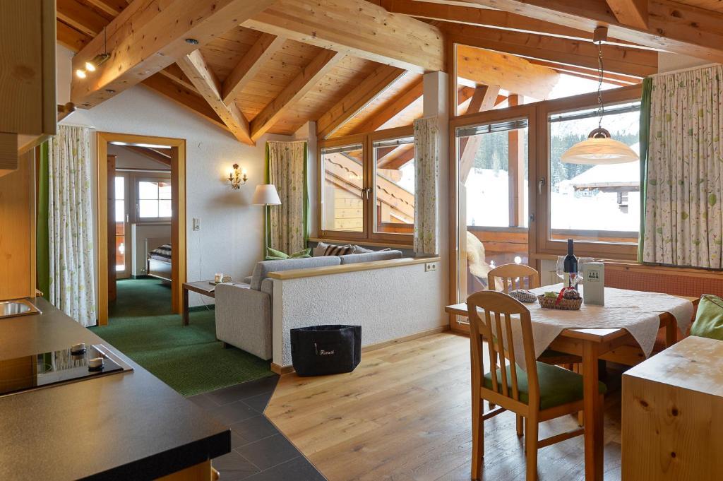 Fuermesli Appartements Lech am Arlberg Ruang foto